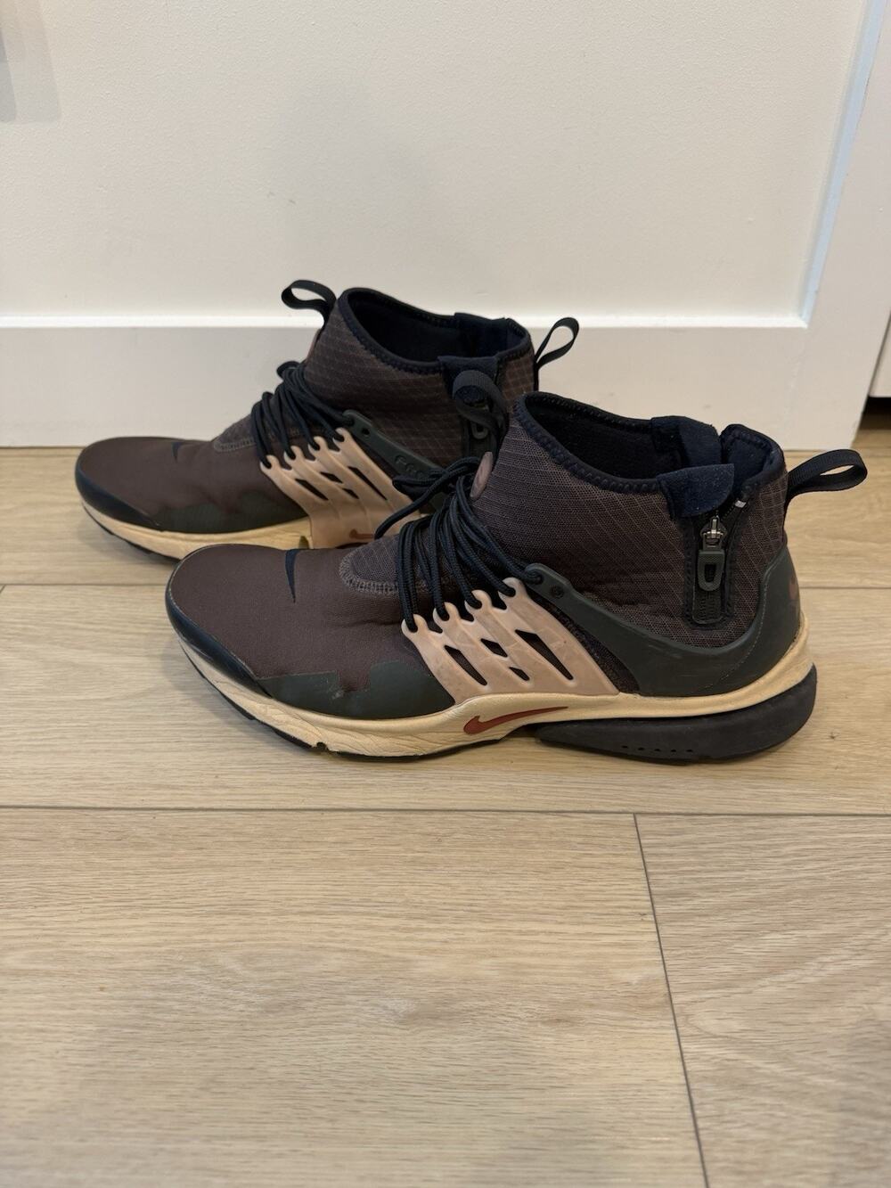 Nike Air Presto US MEN SIZE 13 Mid Utility Baroque Brown Sesame